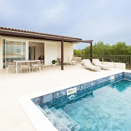 House Vrsinka * Vrsine